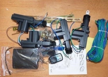 Centrálne zamykanie s diaľkovým ovládaním - 28€